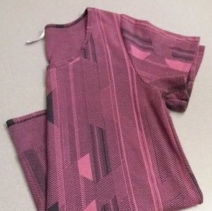 XL Lularoe classic tee